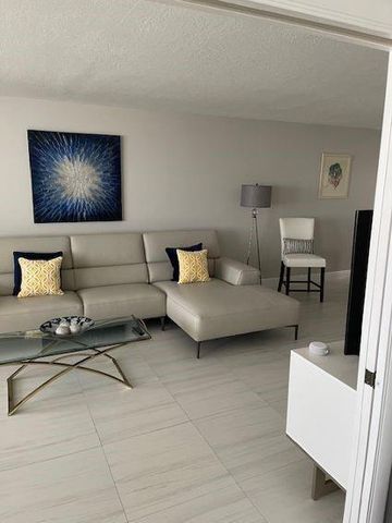 3100 NE 49th Street 702, Fort Lauderdale, FL 33308