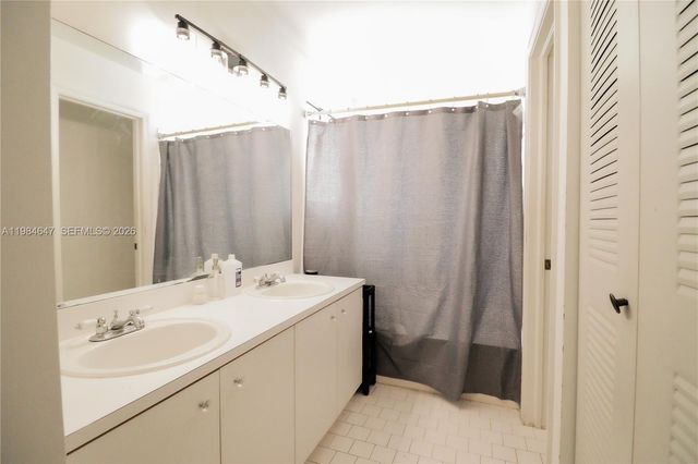 14615 SW 142nd Place Circle, Miami, FL 33186