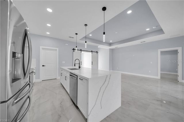 4028 26TH STREET SW, Lehigh Acres, FL 33976