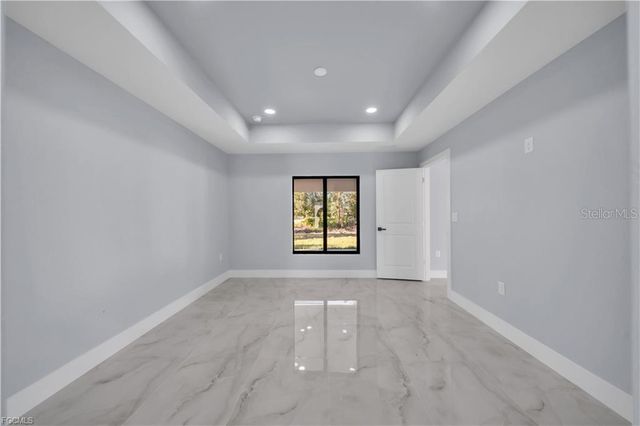 4028 26TH STREET SW, Lehigh Acres, FL 33976