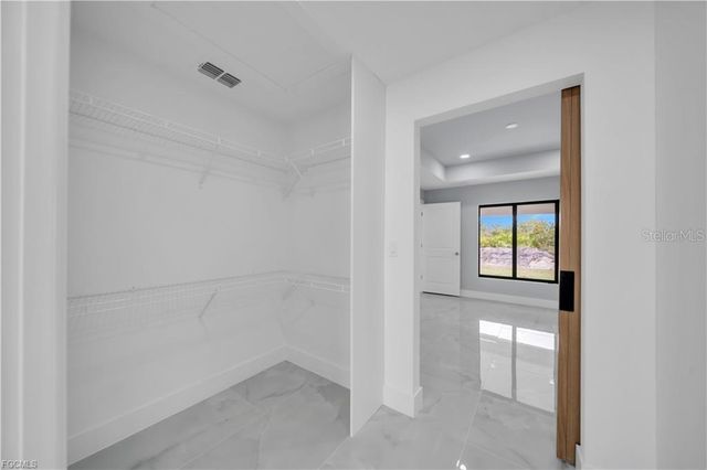 4028 26TH STREET SW, Lehigh Acres, FL 33976