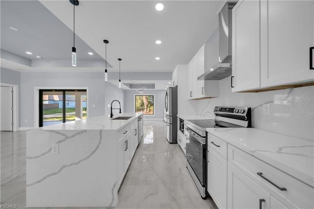 4028 26TH STREET SW, Lehigh Acres, FL 33976