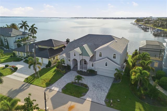 2139 PALM TREE DRIVE, Punta Gorda, FL 33950