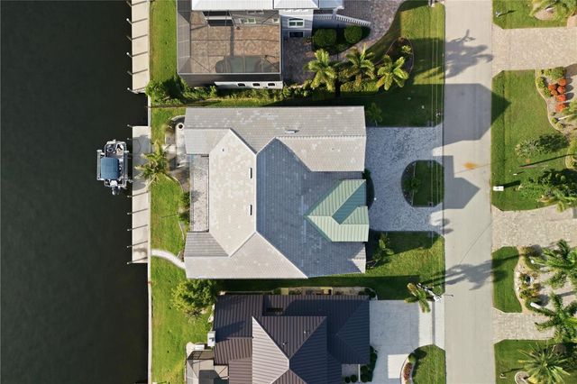 2139 PALM TREE DRIVE, Punta Gorda, FL 33950