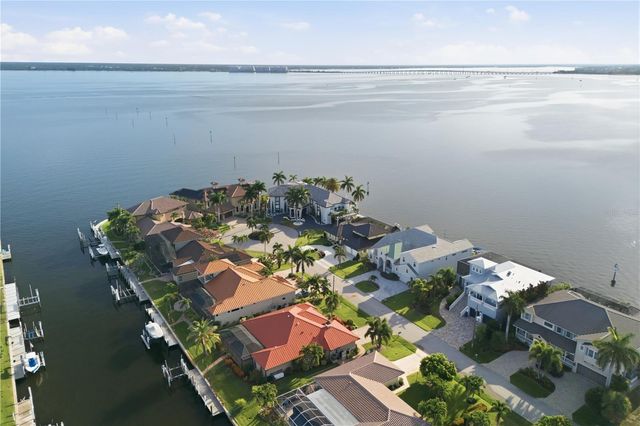 2139 PALM TREE DRIVE, Punta Gorda, FL 33950