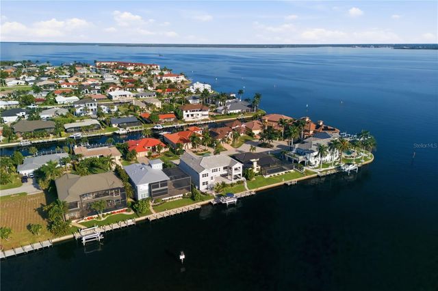 2139 PALM TREE DRIVE, Punta Gorda, FL 33950