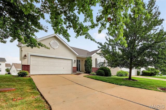 429 Briarchase Place, Lake St Louis, MO 63367