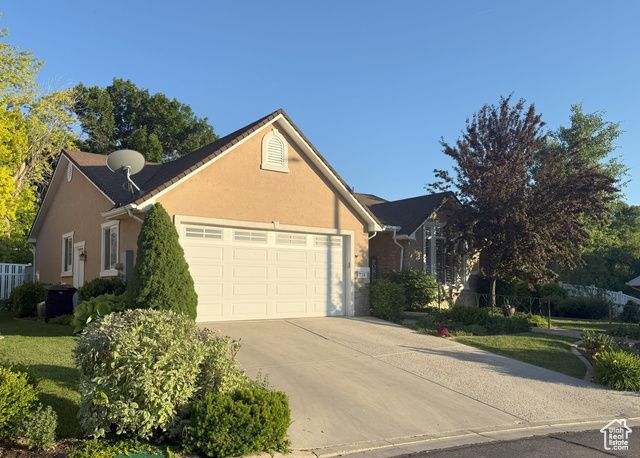 734 E BROOKSHIRE HOLLOW DR, Kaysville, UT 84037