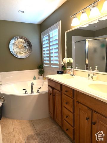 734 E BROOKSHIRE HOLLOW DR, Kaysville, UT 84037