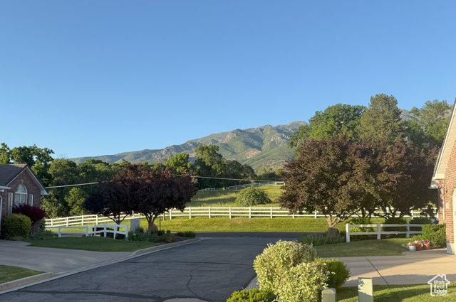 734 E BROOKSHIRE HOLLOW DR, Kaysville, UT 84037