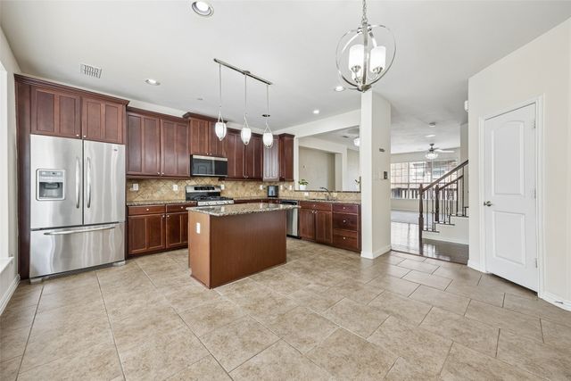 7889 Morven Park, Irving, TX 75063