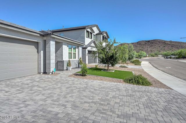 26428 N THORNHILL Drive, Peoria, AZ 85383