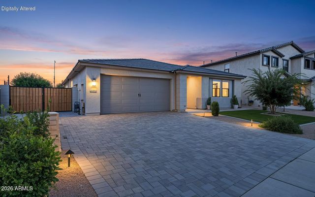 26428 N THORNHILL Drive, Peoria, AZ 85383
