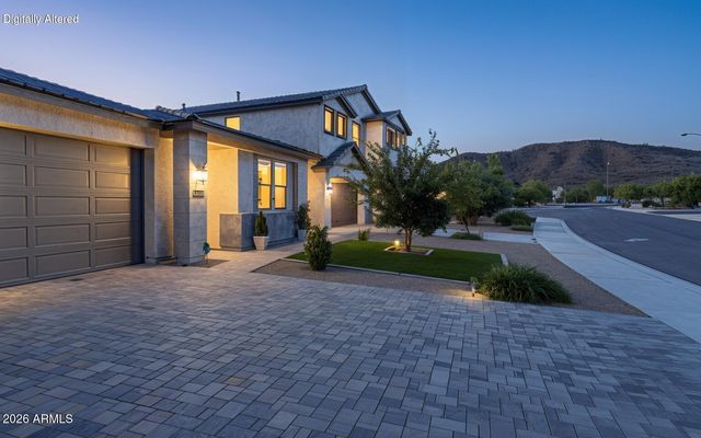 26428 N THORNHILL Drive, Peoria, AZ 85383
