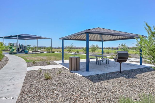 26428 N THORNHILL Drive, Peoria, AZ 85383