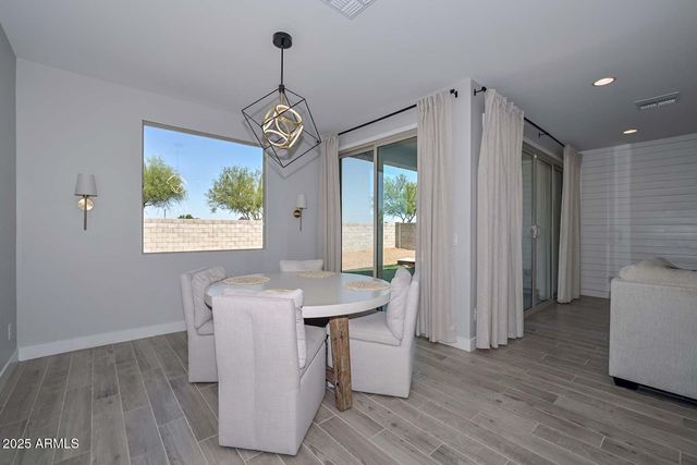 26428 N THORNHILL Drive, Peoria, AZ 85383