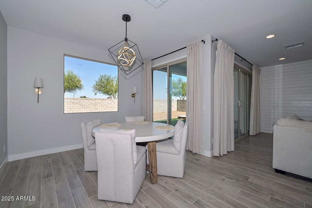 26428 N THORNHILL Drive, Peoria, AZ 85383 — photo 5