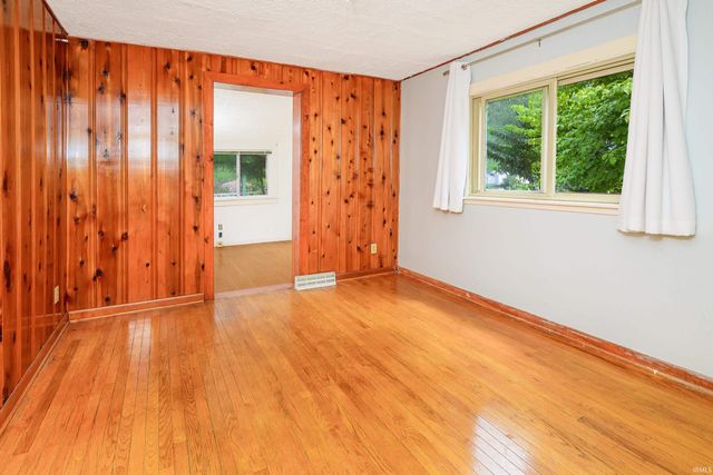 519 E Grimes Lane, Bloomington, IN 47401