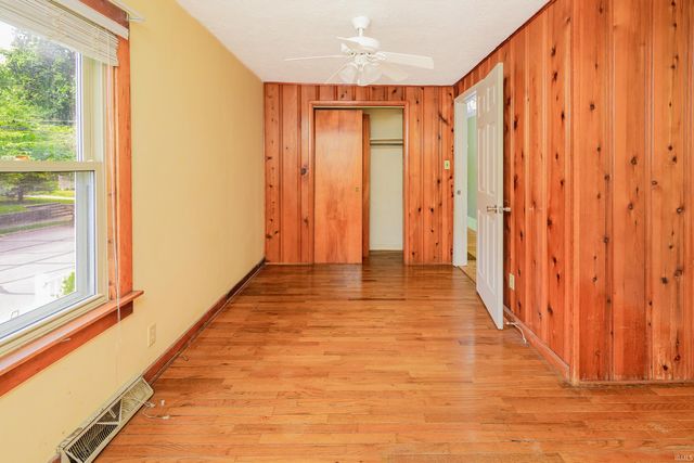 519 E Grimes Lane, Bloomington, IN 47401