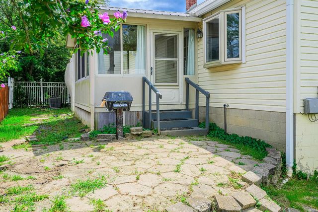 519 E Grimes Lane, Bloomington, IN 47401