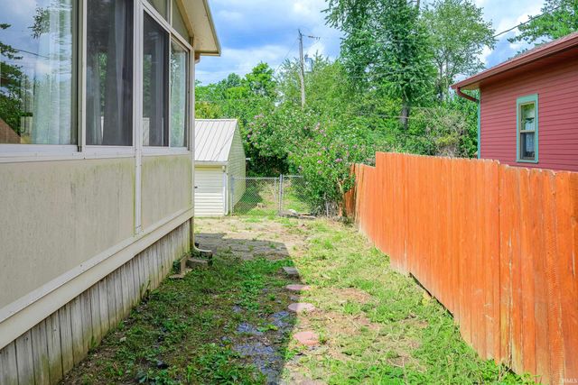 519 E Grimes Lane, Bloomington, IN 47401