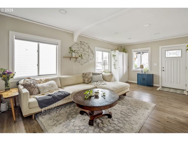 7336 Se BYBEE Blvd, Portland, OR 97206