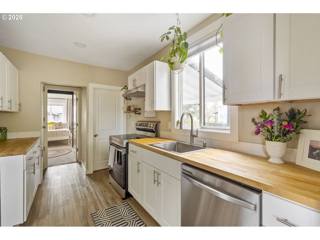 7336 Se BYBEE Blvd, Portland, OR 97206