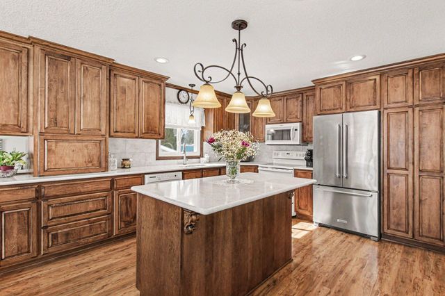 1195 Van Buren Street S, Shakopee, MN 55379