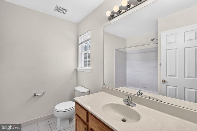 153 VALMORE CT, Pennington, NJ 08534