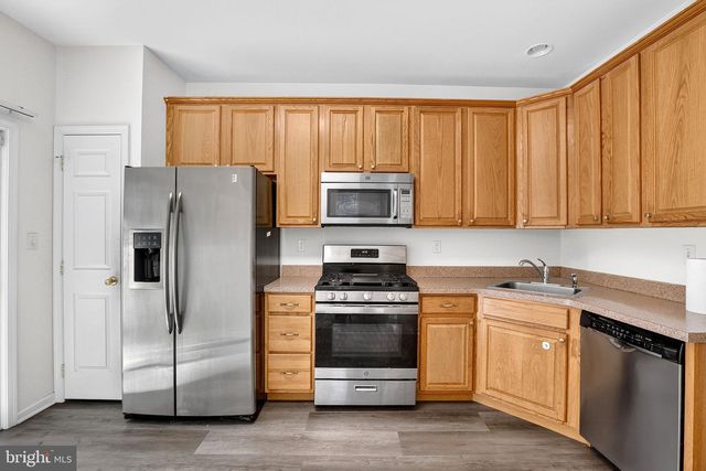 153 VALMORE CT, Pennington, NJ 08534