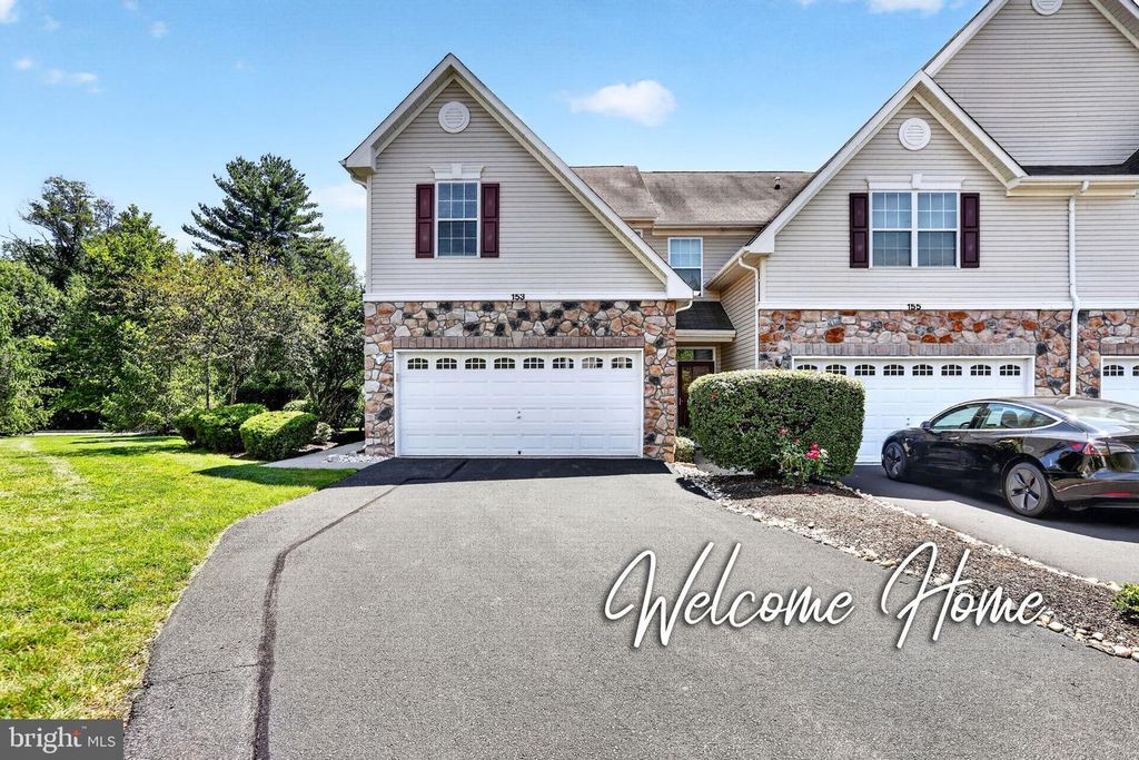 153 VALMORE CT, Pennington, NJ 08534
