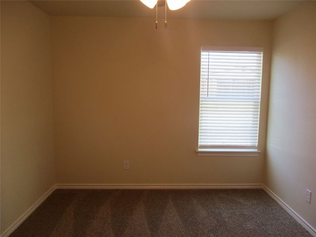 1718 NW Dallas Street, Grand Prairie, TX 75050