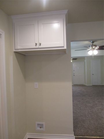1718 NW Dallas Street, Grand Prairie, TX 75050