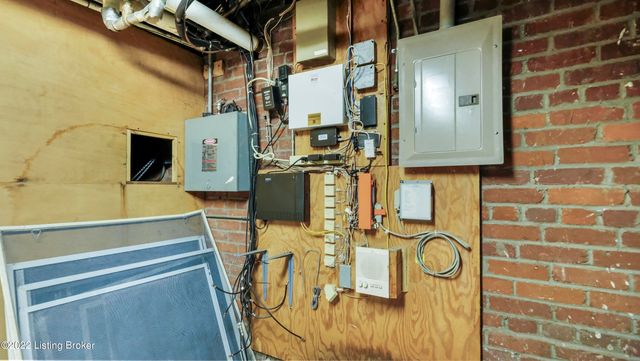 8234 Sutherland farm Rd, Prospect, KY 40059