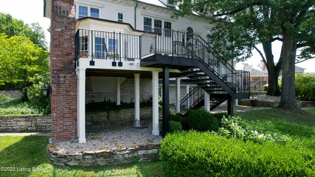 8234 Sutherland farm Rd, Prospect, KY 40059