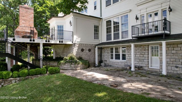 8234 Sutherland farm Rd, Prospect, KY 40059