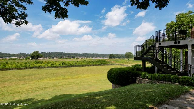 8234 Sutherland farm Rd, Prospect, KY 40059