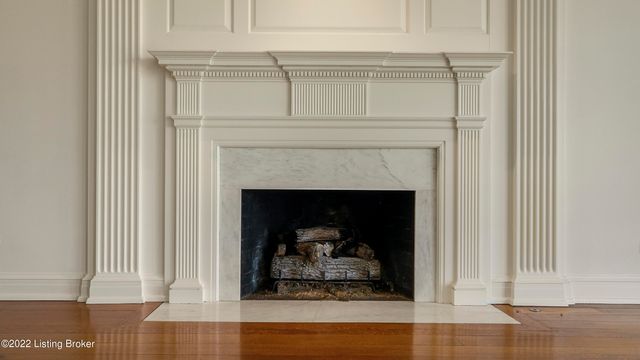 8234 Sutherland farm Rd, Prospect, KY 40059