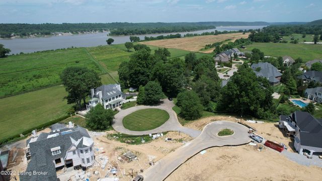8234 Sutherland farm Rd, Prospect, KY 40059