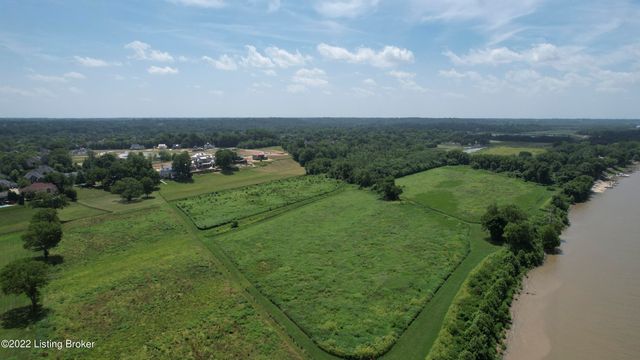8234 Sutherland farm Rd, Prospect, KY 40059