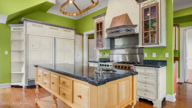 8234 Sutherland farm Rd, Prospect, KY 40059