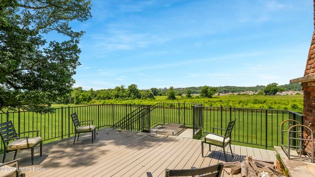8234 Sutherland farm Rd, Prospect, KY 40059