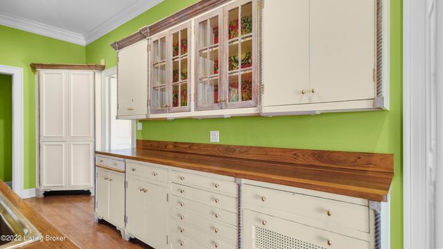 8234 Sutherland farm Rd, Prospect, KY 40059