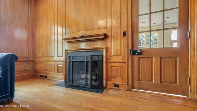 8234 Sutherland farm Rd, Prospect, KY 40059