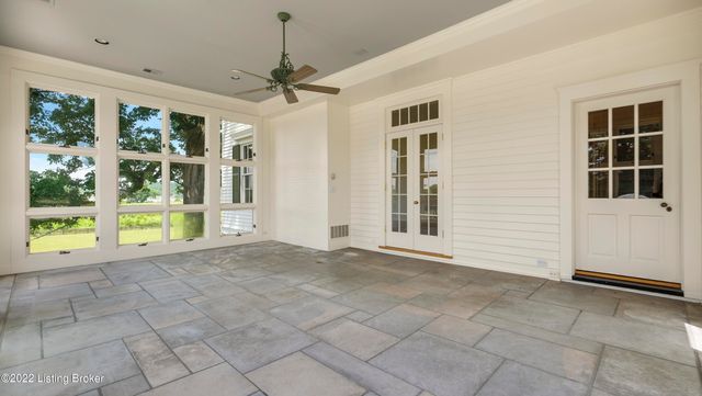 8234 Sutherland farm Rd, Prospect, KY 40059