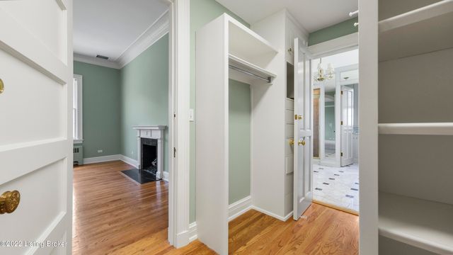 8234 Sutherland farm Rd, Prospect, KY 40059
