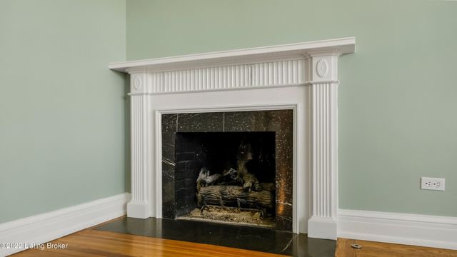 8234 Sutherland farm Rd, Prospect, KY 40059