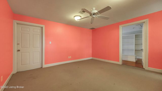 8234 Sutherland farm Rd, Prospect, KY 40059