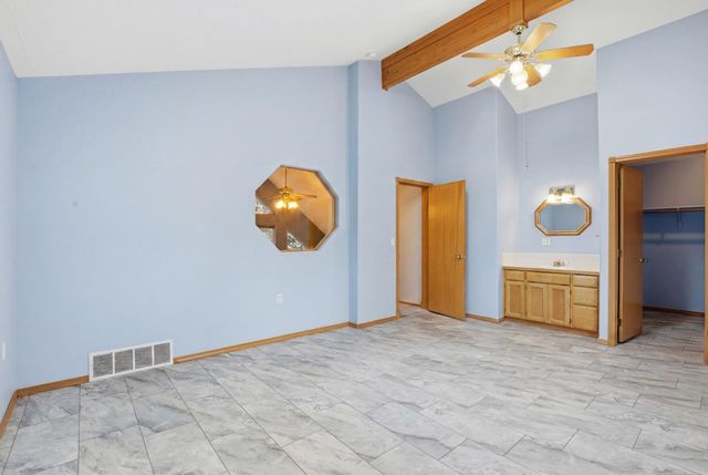 13804 N Christensen Rd, Nine Mile Falls, WA 99026