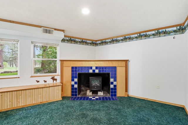 13804 N Christensen Rd, Nine Mile Falls, WA 99026